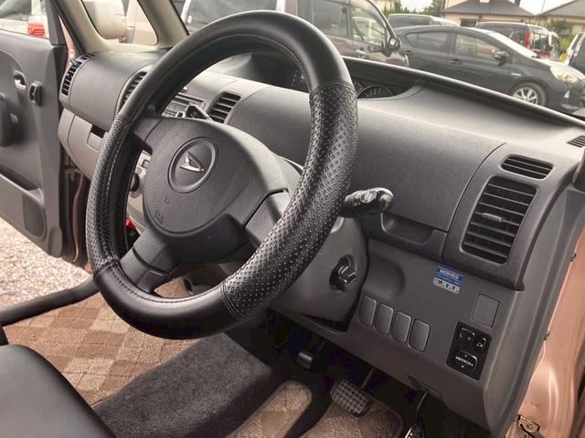 タント カスタムＶＳ　フルフラット　電格ミラー　キーフリーシステム　パワーウインドウ　パワーステアリング　スマートキー　助手席エアバック　エアバッグ　横滑防止装置　エアコン　ＡＢＳ（16枚目）