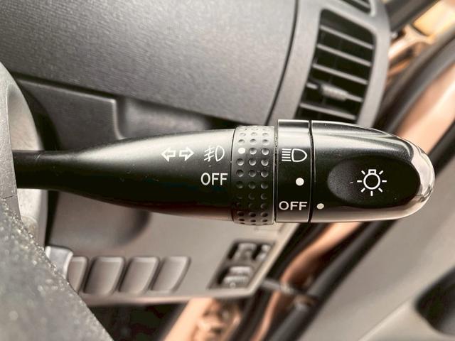 タント カスタムＶＳ　フルフラット　電格ミラー　キーフリーシステム　パワーウインドウ　パワーステアリング　スマートキー　助手席エアバック　エアバッグ　横滑防止装置　エアコン　ＡＢＳ（31枚目）