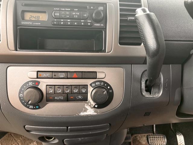 タント カスタムＶＳ　フルフラット　電格ミラー　キーフリーシステム　パワーウインドウ　パワーステアリング　スマートキー　助手席エアバック　エアバッグ　横滑防止装置　エアコン　ＡＢＳ（38枚目）
