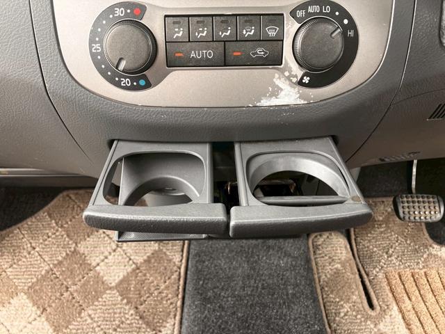 タント カスタムＶＳ　フルフラット　電格ミラー　キーフリーシステム　パワーウインドウ　パワーステアリング　スマートキー　助手席エアバック　エアバッグ　横滑防止装置　エアコン　ＡＢＳ（42枚目）