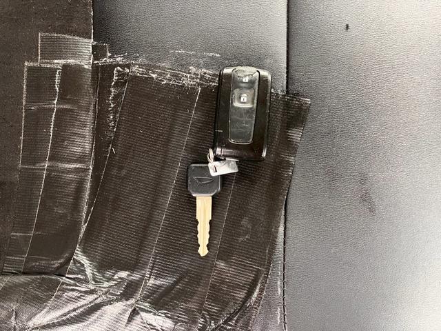 タント カスタムＶＳ　フルフラット　電格ミラー　キーフリーシステム　パワーウインドウ　パワーステアリング　スマートキー　助手席エアバック　エアバッグ　横滑防止装置　エアコン　ＡＢＳ（65枚目）