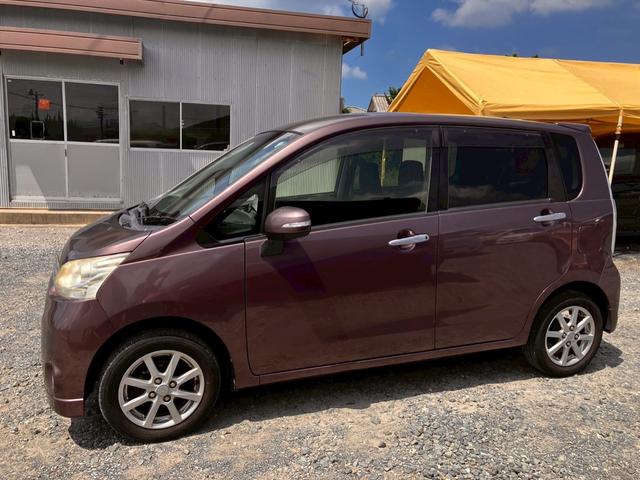ムーヴ カスタム　Ｘ　エアコン　全席ＰＷ　フルセグテレビ　Ｒカメラ　オートミラー　助手席エアバック　パワステ　運転席エアバッグ　キーフリー　スマートキー＆プッシュスタート　ナビＴＶ　ＡＢＳ　横滑り防止システム　ＳＤナビ（11枚目）