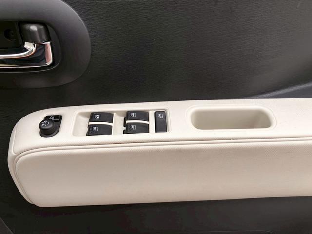 ミラココア ココアプラスＧ　ダブルエアバッグ　全席ＰＷ　ＡＣ　運転席エアバック　キーレスエントリー　バックカメラ付　ＡＢＳ　パワステ　ＡＵＸ　ナビ・ＴＶ　ワンセグ　横滑り防止装置　ＳＤナビ　ポータブルナビ（54枚目）