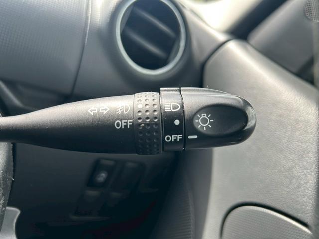 タント カスタムＸ　スマートキー付き　左スライドドア　ＰＷ　Ｗエアバッグ　ＳＲＳ　キーフリーキー　ＳＤナビゲーション　ＥＴＣ車載器　フルオートエアコン　ＰＳ　ＤＶＤ再生可能　ナビＴＶ　電格ミラー　フルセグテレビ　ＡＢＳ（30枚目）