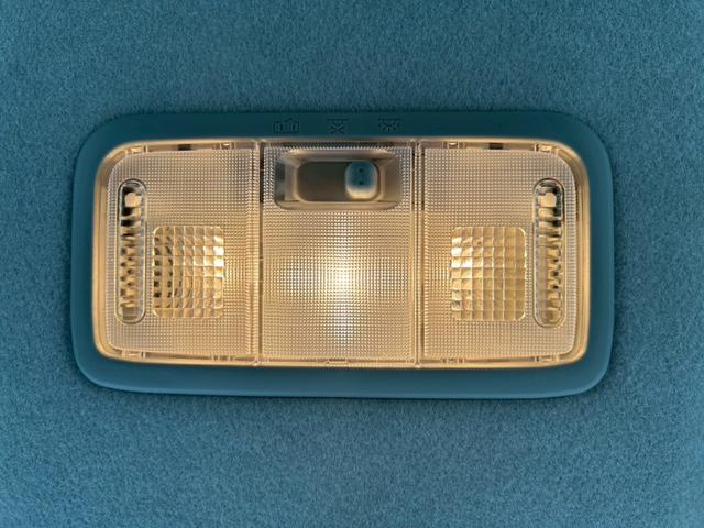 タント カスタムＸ　スマートキー付き　左スライドドア　ＰＷ　Ｗエアバッグ　ＳＲＳ　キーフリーキー　ＳＤナビゲーション　ＥＴＣ車載器　フルオートエアコン　ＰＳ　ＤＶＤ再生可能　ナビＴＶ　電格ミラー　フルセグテレビ　ＡＢＳ（52枚目）