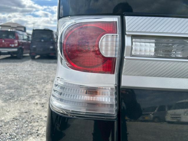 タント カスタムＸ　スマートキー付き　左スライドドア　ＰＷ　Ｗエアバッグ　ＳＲＳ　キーフリーキー　ＳＤナビゲーション　ＥＴＣ車載器　フルオートエアコン　ＰＳ　ＤＶＤ再生可能　ナビＴＶ　電格ミラー　フルセグテレビ　ＡＢＳ（62枚目）