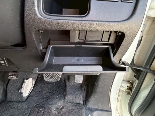 セレナ ハイウェイスターG S-ハイブリッド インテリジェントキー 地デジ オートエアコン SD ETC 横滑り防止機能 パワーステアリング エアバッグ ABS キーレス パワーウインドウ リヤカメラ 両側自動スライドドア 助手席エアバッグ(53枚目)