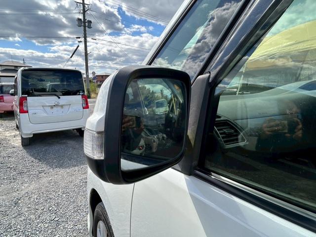 セレナ ハイウェイスターG S-ハイブリッド インテリジェントキー 地デジ オートエアコン SD ETC 横滑り防止機能 パワーステアリング エアバッグ ABS キーレス パワーウインドウ リヤカメラ 両側自動スライドドア 助手席エアバッグ(64枚目)