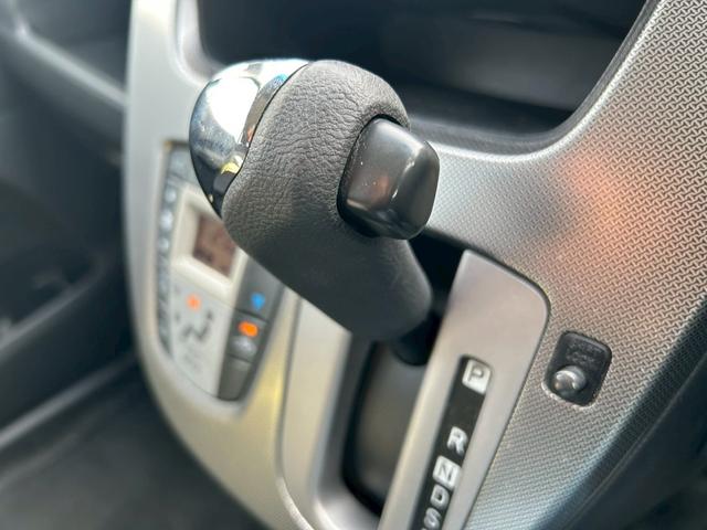 ムーヴ カスタム RS フルセグ地デジ 横滑り防止機能 ナビTV ETC装備 AUTOエアコン Wエアバック PW SD PS ABS 運転席エアバック バックモニター付 ブルートゥースオーディオ AUTOライト(40枚目)