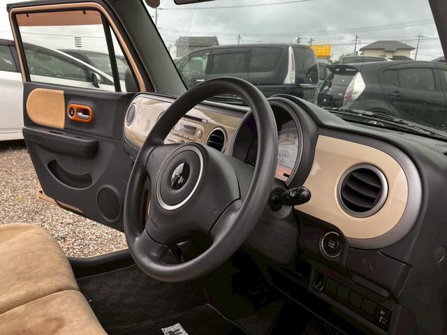 アルトラパン Ｘ　格納ミラー　運転席助手席エアバッグ　スマ－トキ－　キーレススタートシステム　パワーウィンドー　エアバック　オートエアコン　パワステ　ＡＢＳ　横滑防止装置（16枚目）