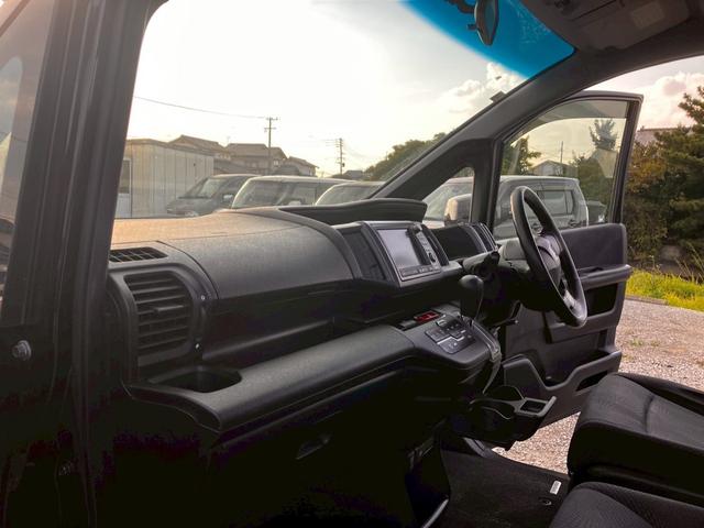 ステップワゴンスパーダ Z 横滑防止 スマキー 地デジTV キーフリー パワーウィンド HDDナビエディション ETC付 ナビ・TV エアコン DVD再生 運転席助手席エアバック エアバック ABS PS アラウンドビューカメラ(17枚目)