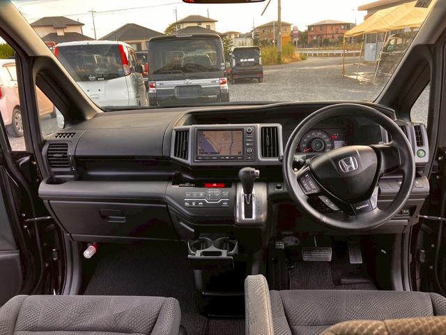 ステップワゴンスパーダ Z 横滑防止 スマキー 地デジTV キーフリー パワーウィンド HDDナビエディション ETC付 ナビ・TV エアコン DVD再生 運転席助手席エアバック エアバック ABS PS アラウンドビューカメラ(28枚目)