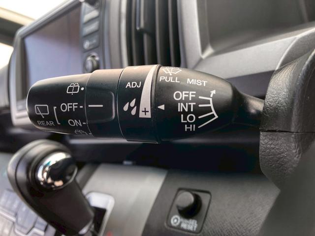 ステップワゴンスパーダ Z 横滑防止 スマキー 地デジTV キーフリー パワーウィンド HDDナビエディション ETC付 ナビ・TV エアコン DVD再生 運転席助手席エアバック エアバック ABS PS アラウンドビューカメラ(30枚目)