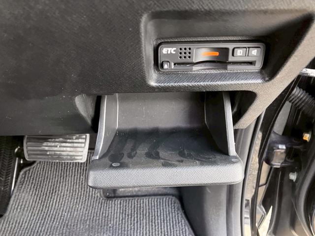 ステップワゴンスパーダ Z 横滑防止 スマキー 地デジTV キーフリー パワーウィンド HDDナビエディション ETC付 ナビ・TV エアコン DVD再生 運転席助手席エアバック エアバック ABS PS アラウンドビューカメラ(42枚目)