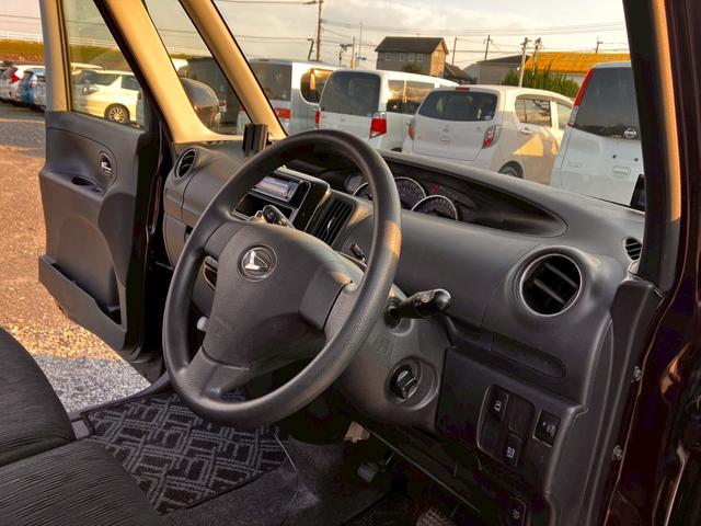 タント Ｇスペシャル　運転席助手席エアバック　パワーウィンド　運転席エアバッグ　キーフリー　エアコン　ＡＢＳ　パワステ　横滑り防止装置　ミュージックプレイヤー接続可　スマ－トキ－　電格ドアミラー（16枚目）