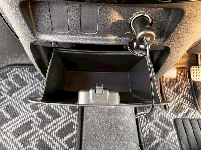 タント Ｇスペシャル　運転席助手席エアバック　パワーウィンド　運転席エアバッグ　キーフリー　エアコン　ＡＢＳ　パワステ　横滑り防止装置　ミュージックプレイヤー接続可　スマ－トキ－　電格ドアミラー（42枚目）