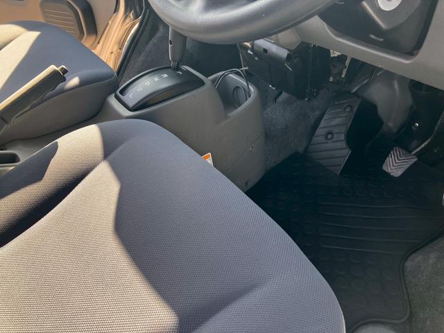 NV100クリッパーバン GX パワーステアリング エアバッグ エアコン ABS パワーウインド 助手席エアバック(19枚目)