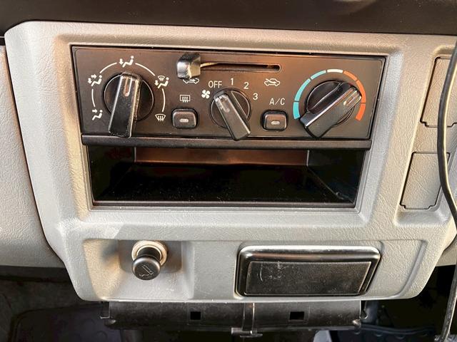 NV100クリッパーバン GX パワーステアリング エアバッグ エアコン ABS パワーウインド 助手席エアバック(32枚目)