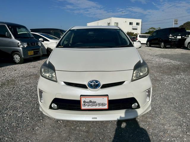 プリウス Ｇ　格納ミラー　Ｂｌｕｅｔｏｏｔｈ音楽　スマ－トキ－　パワーステアリング　エアバック　ナビ＆ＴＶ　サイドエアバック　ＡＡＣ　ＳＤナビゲーション　クルコン　ＥＳＣ　キーフリーシステム　パワーウィンドウ（9枚目）