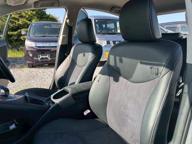 プリウス Ｇ　格納ミラー　Ｂｌｕｅｔｏｏｔｈ音楽　スマ－トキ－　パワーステアリング　エアバック　ナビ＆ＴＶ　サイドエアバック　ＡＡＣ　ＳＤナビゲーション　クルコン　ＥＳＣ　キーフリーシステム　パワーウィンドウ（20枚目）