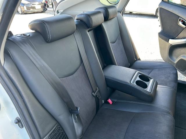 プリウス Ｇ　格納ミラー　Ｂｌｕｅｔｏｏｔｈ音楽　スマ－トキ－　パワーステアリング　エアバック　ナビ＆ＴＶ　サイドエアバック　ＡＡＣ　ＳＤナビゲーション　クルコン　ＥＳＣ　キーフリーシステム　パワーウィンドウ（24枚目）