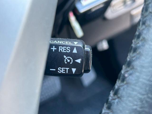 プリウス Ｇ　格納ミラー　Ｂｌｕｅｔｏｏｔｈ音楽　スマ－トキ－　パワーステアリング　エアバック　ナビ＆ＴＶ　サイドエアバック　ＡＡＣ　ＳＤナビゲーション　クルコン　ＥＳＣ　キーフリーシステム　パワーウィンドウ（31枚目）