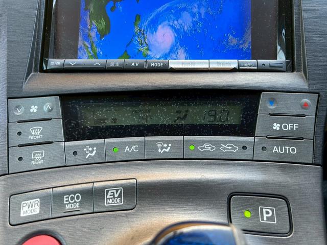 プリウス Ｇ　格納ミラー　Ｂｌｕｅｔｏｏｔｈ音楽　スマ－トキ－　パワーステアリング　エアバック　ナビ＆ＴＶ　サイドエアバック　ＡＡＣ　ＳＤナビゲーション　クルコン　ＥＳＣ　キーフリーシステム　パワーウィンドウ（41枚目）