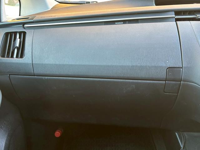 プリウス Ｇ　格納ミラー　Ｂｌｕｅｔｏｏｔｈ音楽　スマ－トキ－　パワーステアリング　エアバック　ナビ＆ＴＶ　サイドエアバック　ＡＡＣ　ＳＤナビゲーション　クルコン　ＥＳＣ　キーフリーシステム　パワーウィンドウ（49枚目）