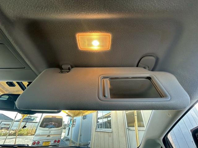 プリウス Ｇ　格納ミラー　Ｂｌｕｅｔｏｏｔｈ音楽　スマ－トキ－　パワーステアリング　エアバック　ナビ＆ＴＶ　サイドエアバック　ＡＡＣ　ＳＤナビゲーション　クルコン　ＥＳＣ　キーフリーシステム　パワーウィンドウ（52枚目）