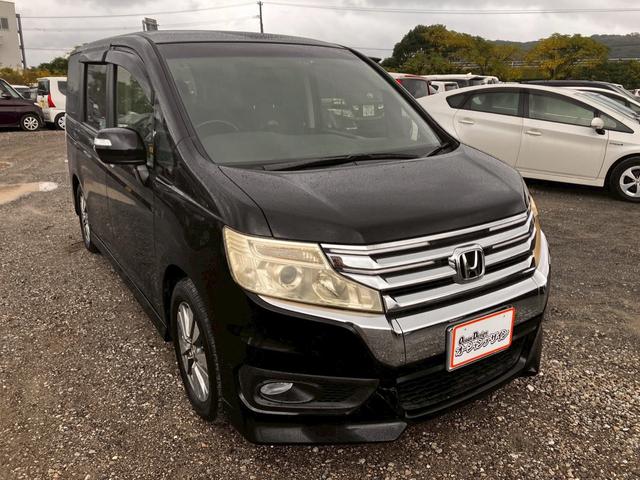 ステップワゴンスパーダ Ｚ　インターナビセレクション　両側自動スライドドア　横滑り防止機能　パワステ　フルセグ　スマ－トキ－　ＡＢＳ　パワーウィンドウ　エアバッグ　ＳＤナビ　キーレスエントリーキー　ナビ・ＴＶ　フルオートエアコン　電動格納ドアミラー（10枚目）