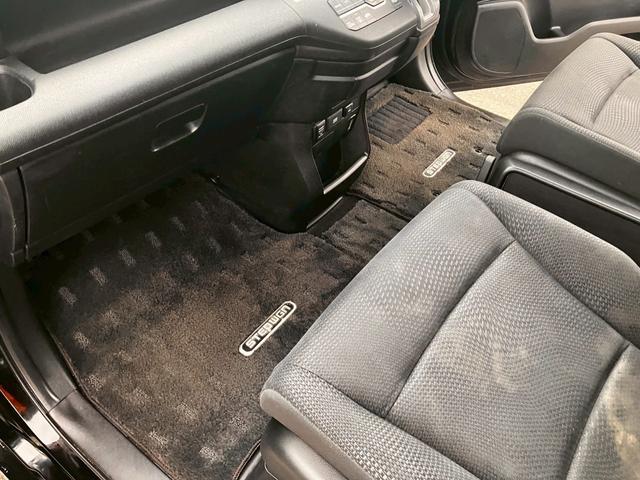 ステップワゴンスパーダ Ｚ　インターナビセレクション　両側自動スライドドア　横滑り防止機能　パワステ　フルセグ　スマ－トキ－　ＡＢＳ　パワーウィンドウ　エアバッグ　ＳＤナビ　キーレスエントリーキー　ナビ・ＴＶ　フルオートエアコン　電動格納ドアミラー（20枚目）