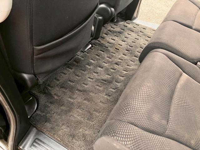 ステップワゴンスパーダ Ｚ　インターナビセレクション　両側自動スライドドア　横滑り防止機能　パワステ　フルセグ　スマ－トキ－　ＡＢＳ　パワーウィンドウ　エアバッグ　ＳＤナビ　キーレスエントリーキー　ナビ・ＴＶ　フルオートエアコン　電動格納ドアミラー（22枚目）