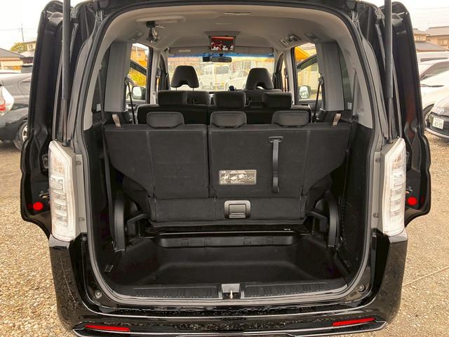 ステップワゴンスパーダ Ｚ　インターナビセレクション　両側自動スライドドア　横滑り防止機能　パワステ　フルセグ　スマ－トキ－　ＡＢＳ　パワーウィンドウ　エアバッグ　ＳＤナビ　キーレスエントリーキー　ナビ・ＴＶ　フルオートエアコン　電動格納ドアミラー（25枚目）