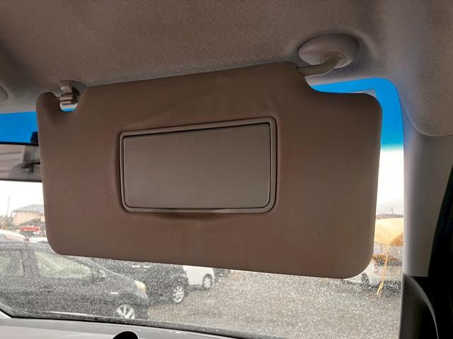 ステップワゴンスパーダ Ｚ　インターナビセレクション　両側自動スライドドア　横滑り防止機能　パワステ　フルセグ　スマ－トキ－　ＡＢＳ　パワーウィンドウ　エアバッグ　ＳＤナビ　キーレスエントリーキー　ナビ・ＴＶ　フルオートエアコン　電動格納ドアミラー（29枚目）