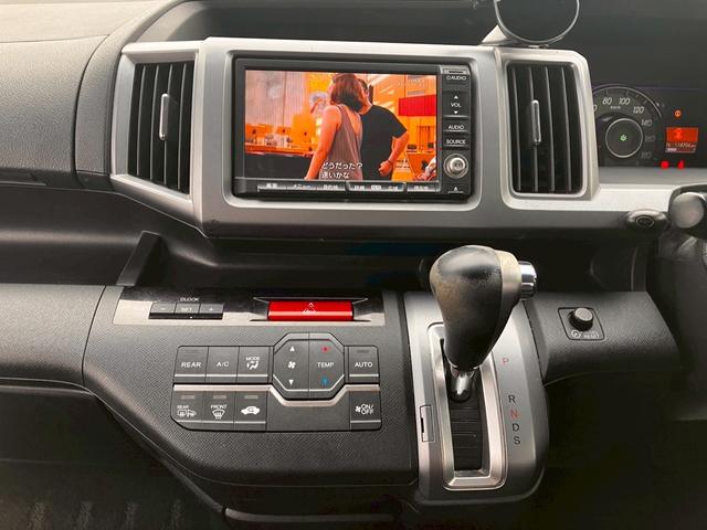 ステップワゴンスパーダ Ｚ　インターナビセレクション　両側自動スライドドア　横滑り防止機能　パワステ　フルセグ　スマ－トキ－　ＡＢＳ　パワーウィンドウ　エアバッグ　ＳＤナビ　キーレスエントリーキー　ナビ・ＴＶ　フルオートエアコン　電動格納ドアミラー（33枚目）