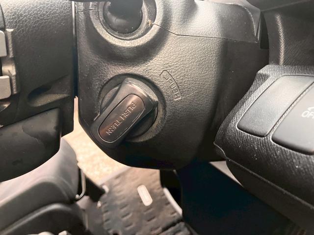 ステップワゴンスパーダ Ｚ　インターナビセレクション　両側自動スライドドア　横滑り防止機能　パワステ　フルセグ　スマ－トキ－　ＡＢＳ　パワーウィンドウ　エアバッグ　ＳＤナビ　キーレスエントリーキー　ナビ・ＴＶ　フルオートエアコン　電動格納ドアミラー（44枚目）