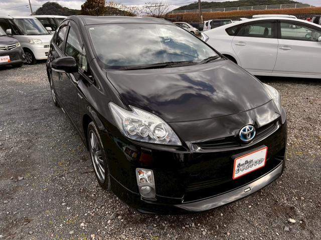 プリウス Ｓツーリングセレクション　スマキ－　Ｂカメ　ＳＤナビゲーション　地デジフルセグ　サイドエアバッグ　キーレス　Ｗエアバック　横滑り防止機能　パワステ　エアＢ　ＴＶナビ　ＡＵＴＯエアコン　ＡＢＳ　パワーウィンドウ　ＥＴＣ装着車（9枚目）