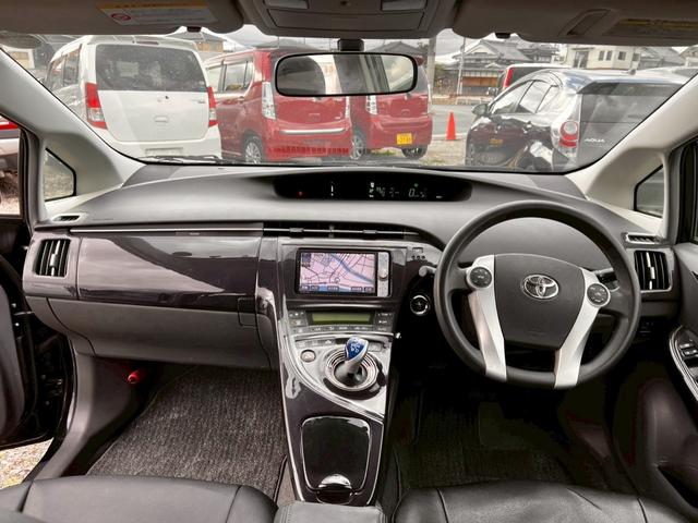 プリウス Ｓツーリングセレクション　スマキ－　Ｂカメ　ＳＤナビゲーション　地デジフルセグ　サイドエアバッグ　キーレス　Ｗエアバック　横滑り防止機能　パワステ　エアＢ　ＴＶナビ　ＡＵＴＯエアコン　ＡＢＳ　パワーウィンドウ　ＥＴＣ装着車（28枚目）