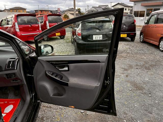 プリウス Ｓツーリングセレクション　スマキ－　Ｂカメ　ＳＤナビゲーション　地デジフルセグ　サイドエアバッグ　キーレス　Ｗエアバック　横滑り防止機能　パワステ　エアＢ　ＴＶナビ　ＡＵＴＯエアコン　ＡＢＳ　パワーウィンドウ　ＥＴＣ装着車（60枚目）