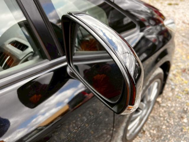 プリウス Ｓツーリングセレクション　スマキ－　Ｂカメ　ＳＤナビゲーション　地デジフルセグ　サイドエアバッグ　キーレス　Ｗエアバック　横滑り防止機能　パワステ　エアＢ　ＴＶナビ　ＡＵＴＯエアコン　ＡＢＳ　パワーウィンドウ　ＥＴＣ装着車（64枚目）