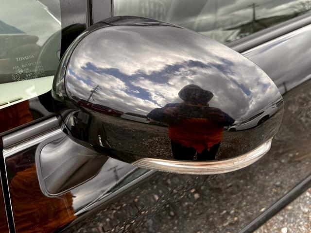 プリウス Ｓツーリングセレクション　スマキ－　Ｂカメ　ＳＤナビゲーション　地デジフルセグ　サイドエアバッグ　キーレス　Ｗエアバック　横滑り防止機能　パワステ　エアＢ　ＴＶナビ　ＡＵＴＯエアコン　ＡＢＳ　パワーウィンドウ　ＥＴＣ装着車（65枚目）