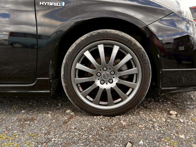 プリウス Ｓツーリングセレクション　スマキ－　Ｂカメ　ＳＤナビゲーション　地デジフルセグ　サイドエアバッグ　キーレス　Ｗエアバック　横滑り防止機能　パワステ　エアＢ　ＴＶナビ　ＡＵＴＯエアコン　ＡＢＳ　パワーウィンドウ　ＥＴＣ装着車（70枚目）