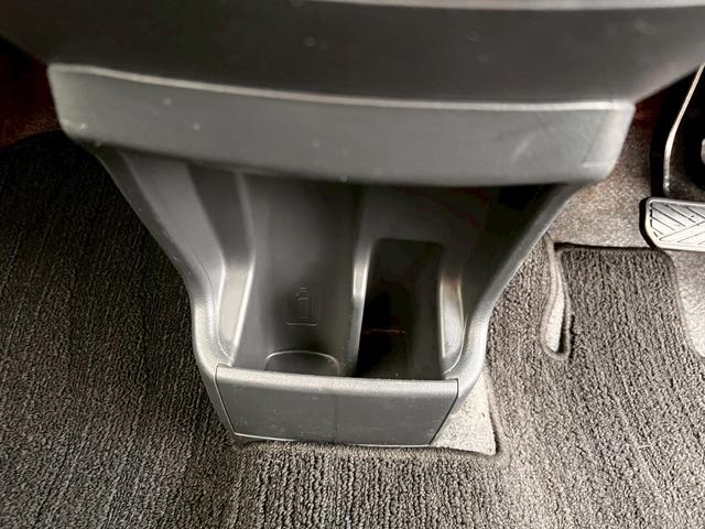 ワゴンＲスティングレー Ｘ　ＡＵＸ接続　ＵＳＢ接続　フルオートエアコン　キーレスエントリー　スマートキー　パワステ　エアバック　ＥＳＣ　ＡＢＳ　両席エアバック　パワーウィンドウ（39枚目）