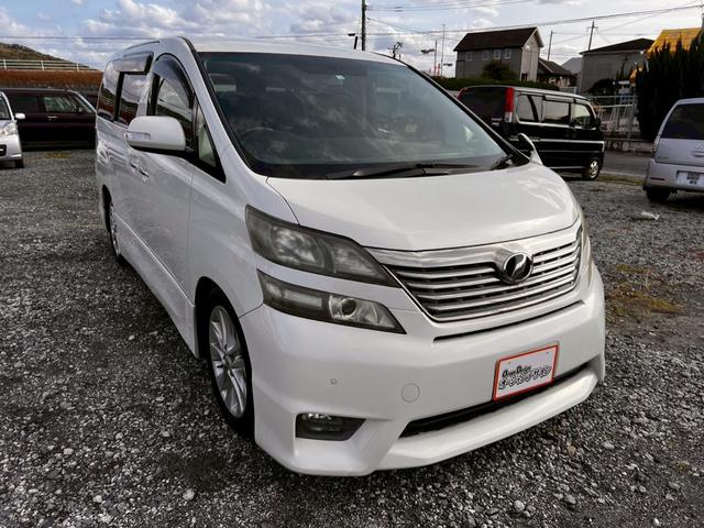 ヴェルファイア ２．４Ｚ　スマートキー＆プッシュスタート　ＥＳＣ　助手席エアバック　電動格納ミラー　エアコン　ＡＢＳ　パワステ　パワーウィンドウ　運転席エアバック　キーフリーシステム　オートライト　カーテンエアバッグ（9枚目）