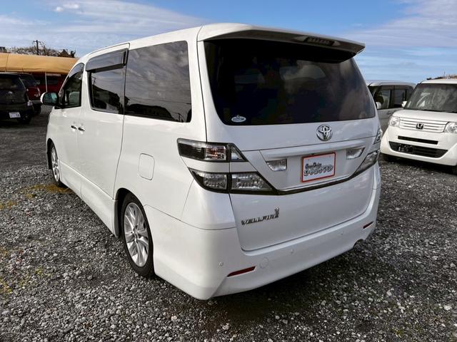 ヴェルファイア ２．４Ｚ　スマートキー＆プッシュスタート　ＥＳＣ　助手席エアバック　電動格納ミラー　エアコン　ＡＢＳ　パワステ　パワーウィンドウ　運転席エアバック　キーフリーシステム　オートライト　カーテンエアバッグ（14枚目）