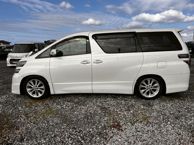 ヴェルファイア ２．４Ｚ　スマートキー＆プッシュスタート　ＥＳＣ　助手席エアバック　電動格納ミラー　エアコン　ＡＢＳ　パワステ　パワーウィンドウ　運転席エアバック　キーフリーシステム　オートライト　カーテンエアバッグ（15枚目）