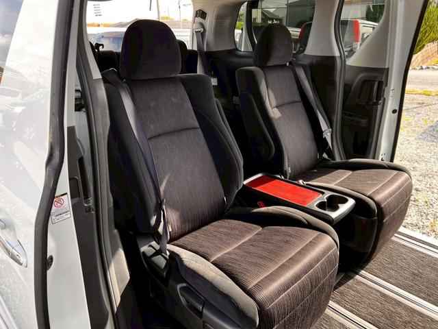 ヴェルファイア ２．４Ｚ　スマートキー＆プッシュスタート　ＥＳＣ　助手席エアバック　電動格納ミラー　エアコン　ＡＢＳ　パワステ　パワーウィンドウ　運転席エアバック　キーフリーシステム　オートライト　カーテンエアバッグ（25枚目）