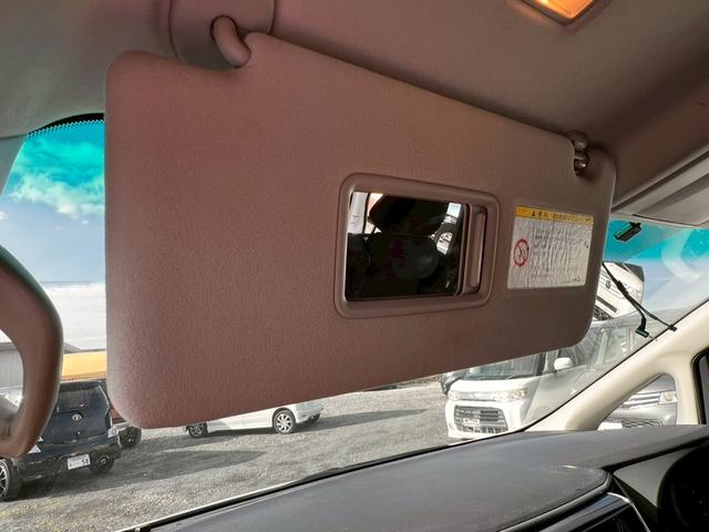 ヴェルファイア ２．４Ｚ　スマートキー＆プッシュスタート　ＥＳＣ　助手席エアバック　電動格納ミラー　エアコン　ＡＢＳ　パワステ　パワーウィンドウ　運転席エアバック　キーフリーシステム　オートライト　カーテンエアバッグ（36枚目）