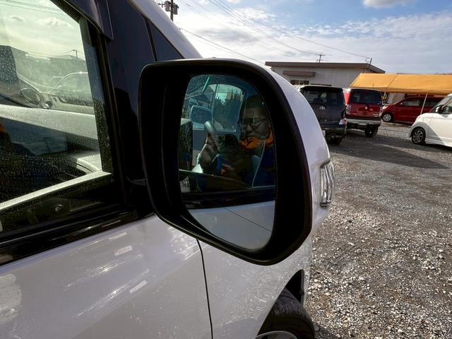 ヴェルファイア ２．４Ｚ　スマートキー＆プッシュスタート　ＥＳＣ　助手席エアバック　電動格納ミラー　エアコン　ＡＢＳ　パワステ　パワーウィンドウ　運転席エアバック　キーフリーシステム　オートライト　カーテンエアバッグ（55枚目）