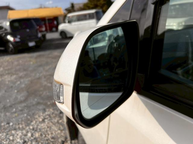 ヴェルファイア ２．４Ｚ　スマートキー＆プッシュスタート　ＥＳＣ　助手席エアバック　電動格納ミラー　エアコン　ＡＢＳ　パワステ　パワーウィンドウ　運転席エアバック　キーフリーシステム　オートライト　カーテンエアバッグ（57枚目）